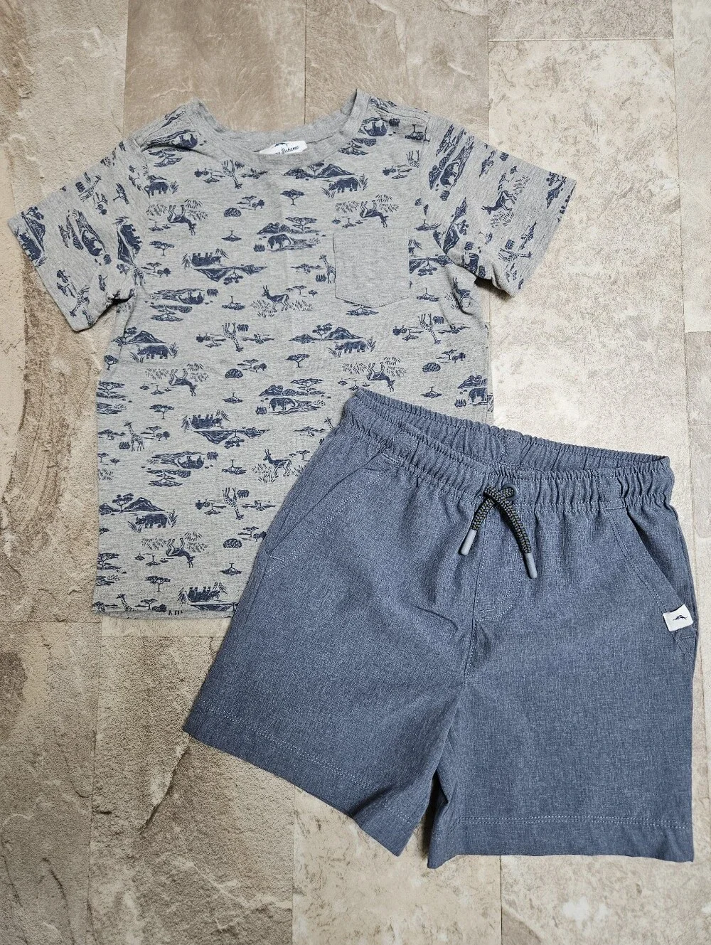 Tommy Bahama Outfit. 4T. EUC.